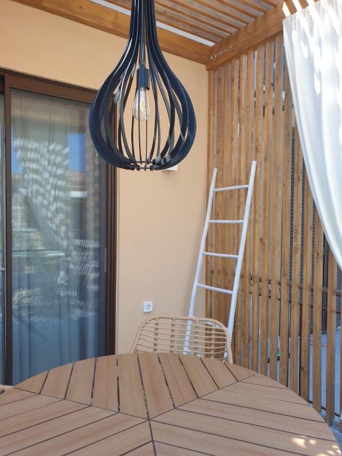 Vista Al Mare Luxury Apartments Gialova Eksteriør billede