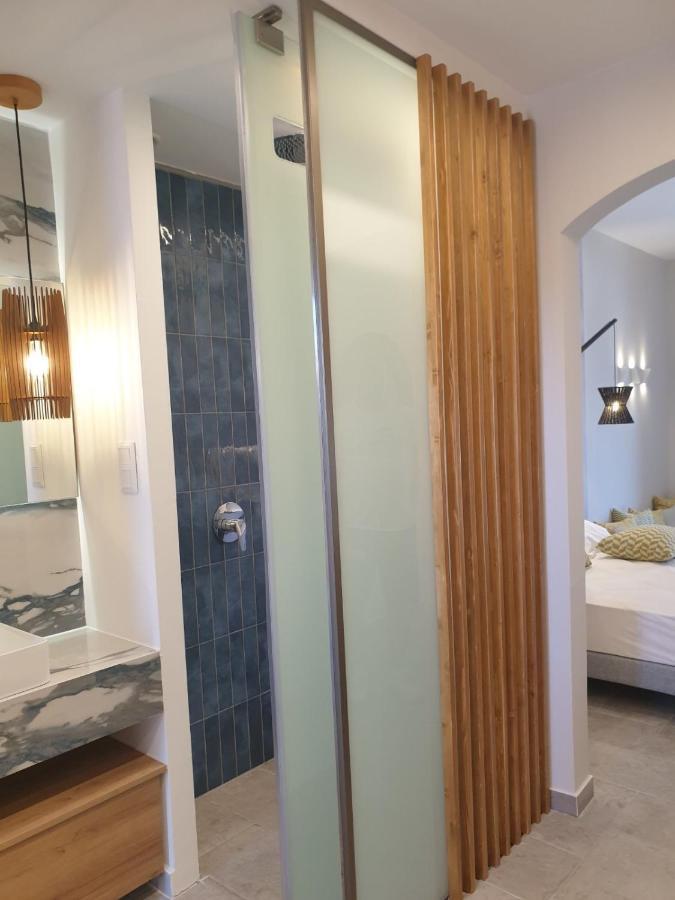 Vista Al Mare Luxury Apartments Gialova Eksteriør billede